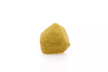 Hachís polen de 10-OH genetica AYA en fondo blanco.