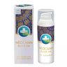 envase de serum de CBD sobre fondo blanco